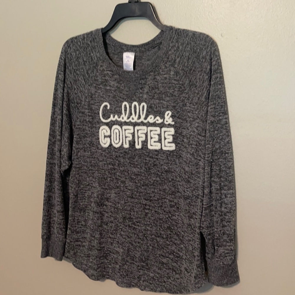 Super cozy grey pajama top, size M
